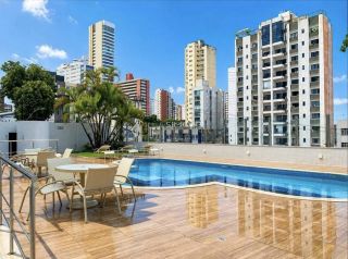 Apartamento Para Vender com 4 quartos 4 suítes. 175M², no bairro Graça em Salvador