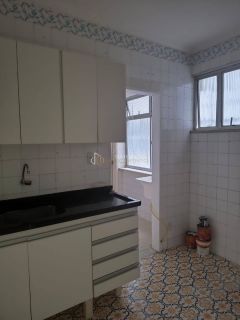 Apartamento em Nazaré com 131m², bem distribuído em 3 quartos, sendo 1 suíte.