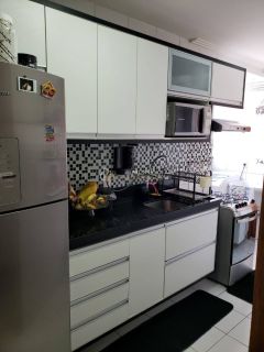 Apartamento Para Alugar com 3 quartos 1 suíte no bairro Imbuí em Salvador