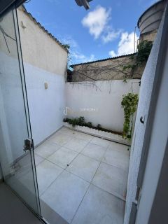 Apartamento  1 /4 e  1 suíte Pituaçu