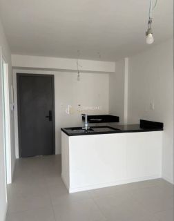 Apartamento Para Vender com 1 quarto 1 suíte no bairro Jaguaribe em Salvador