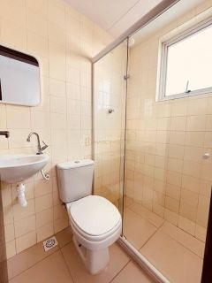 Apartamento Para Vender com 3 quartos 1 suítes no bairro Costa Azul em Salvador