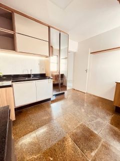 Apartamento Para Vender com 3 quartos 1 suítes no bairro Costa Azul em Salvador