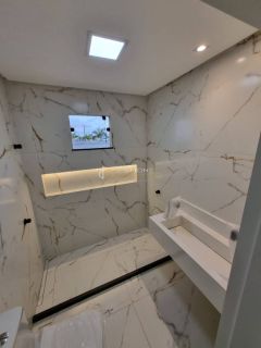 Casa à venda no Condomínio Terras Alphaville, com 140 m² de área construída em terreno nascente de 275 m².