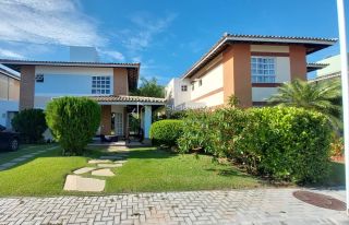 Casa de Condomínio Para Alugar com 3 quartos 2 suítes Itapuã