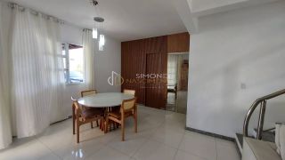 Casa de Condomínio  5 quartos 2 suítes  Itapuã