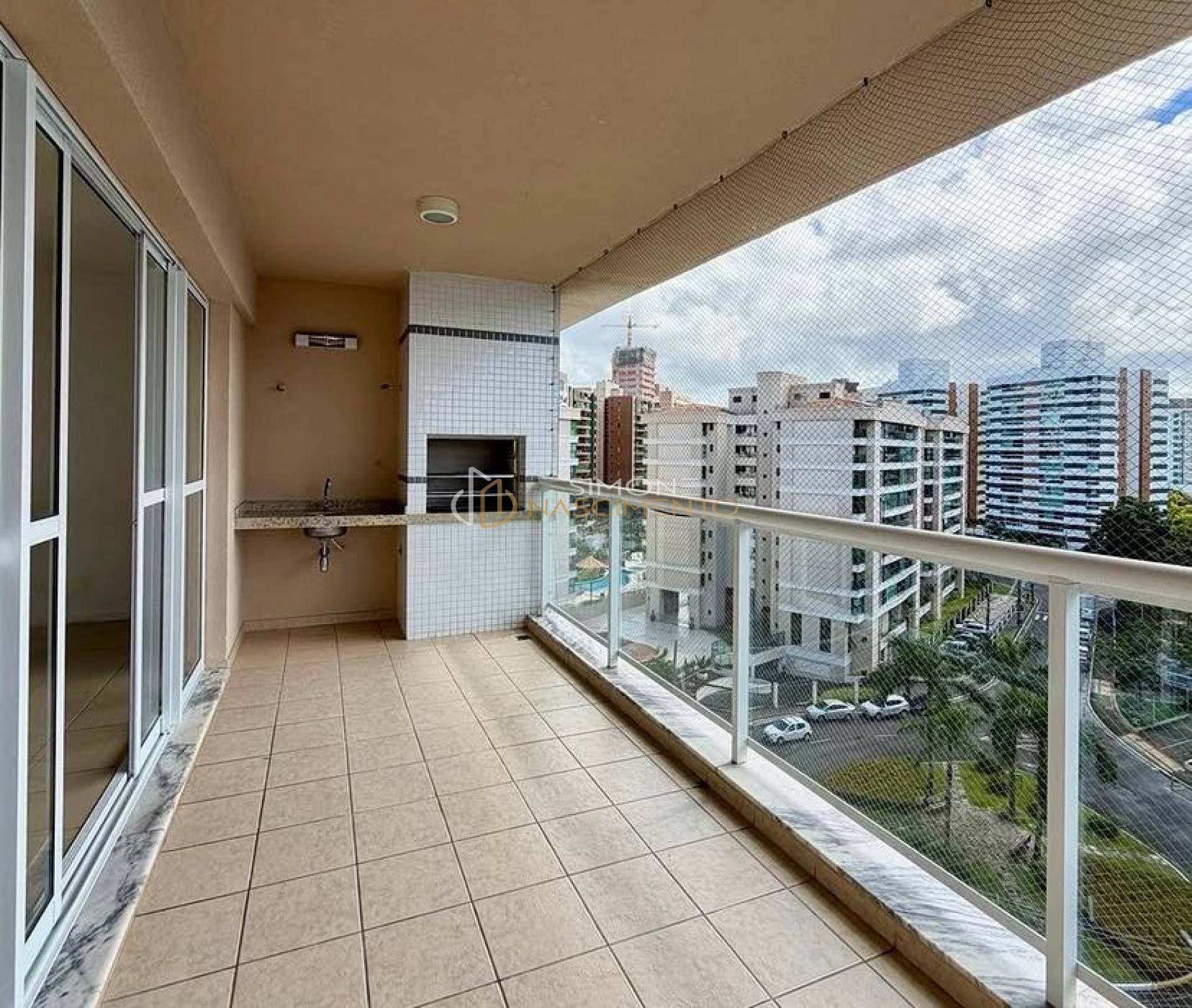 Apartamento Para Alugar com 4 quartos 2 suítes  Alphaville I em Salvador