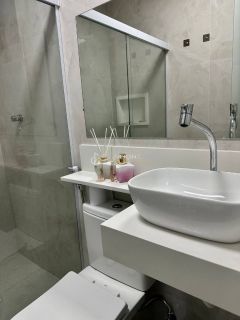 Apartamento Para Alugar com 3 quartos 1 suítes no bairro Graça em Salvador