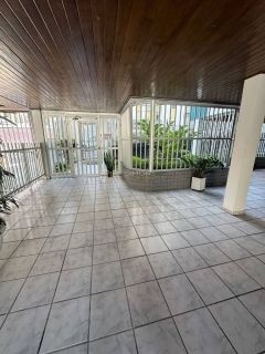 Apartamento Para Alugar com 3 quartos 1 suítes no bairro Graça em Salvador