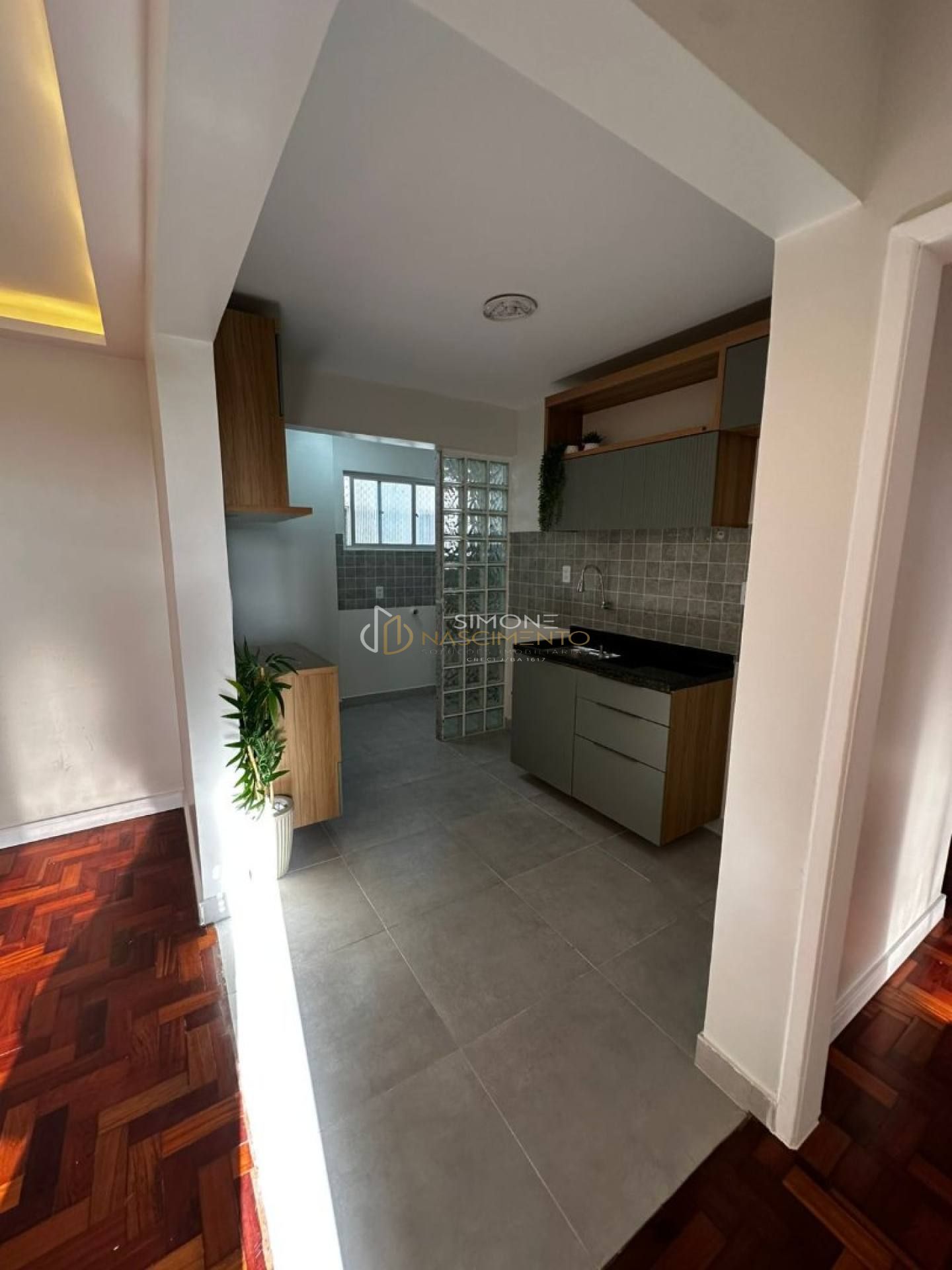 Apartamento à venda com 74m², 3 quartos Brotas