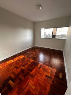 Apartamento à venda com 74m², 3 quartos Brotas