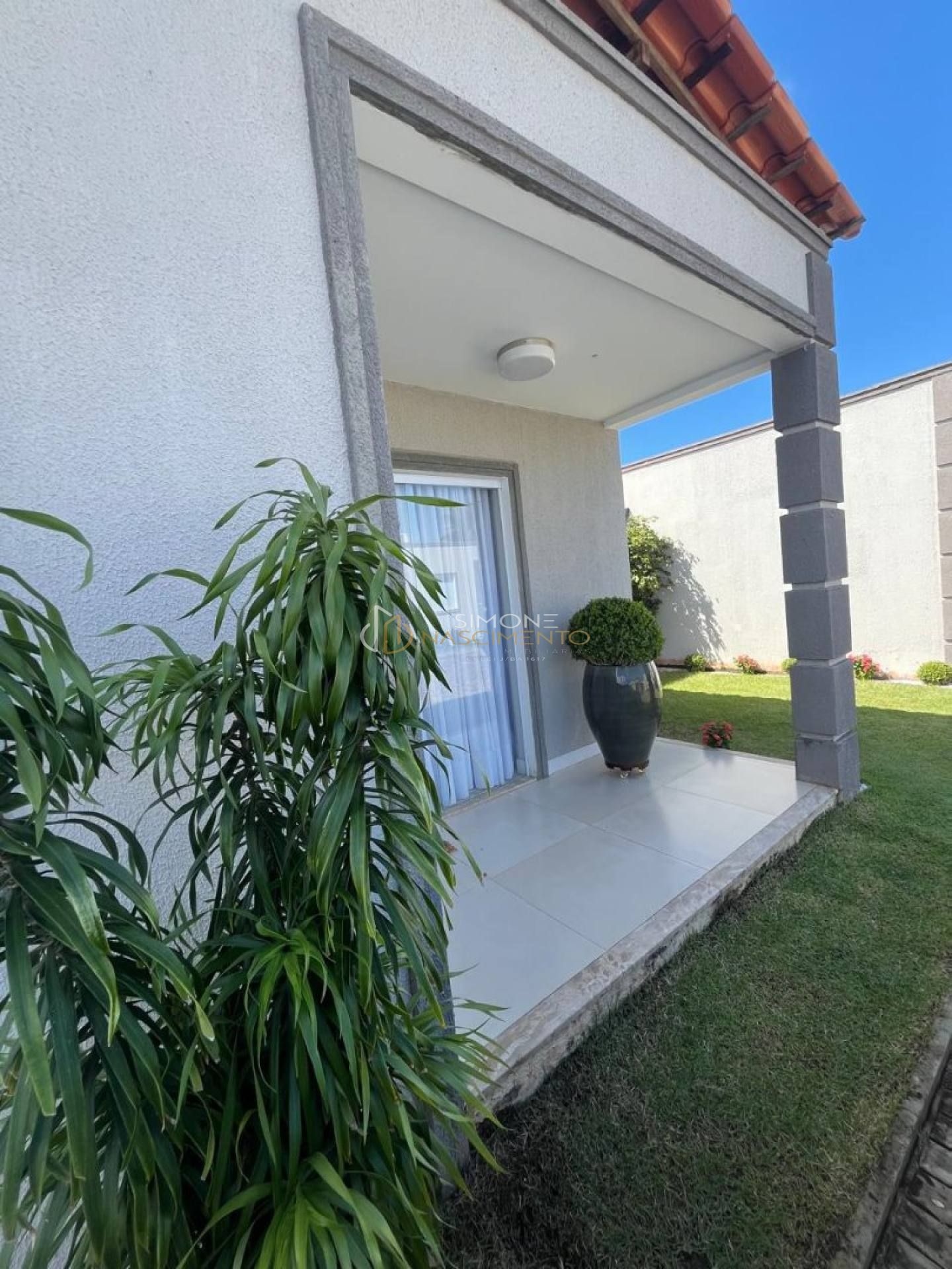 Casa de Condomínio Térrea  2 quartos 2 suítes Abrantes