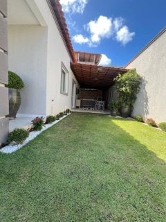 Casa de Condomínio Térrea  2 quartos 2 suítes Abrantes