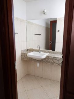 Casa à venda em condomínio fechado em Piatã