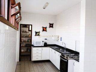 Casa à venda em condomínio fechado em Piatã