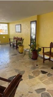 Boca do Rio 2/4 com Varanda Reformado e Garagem Fechada