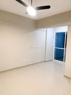 Apartamento  2 suítes  Paralela