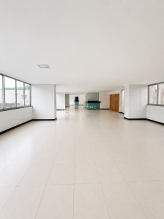 IMBUI, 4/4 COM DEPENDÊNCIA, MOBILIADO,DUAS GARAGENS, INFRA