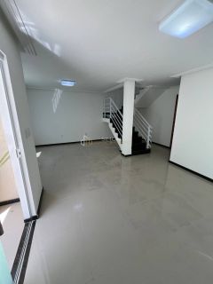 Casa de Condomínio  4 quartos 3 suítes  Pitangueiras