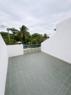 Casa Triplex em Condomínio Fechado | Itapuã