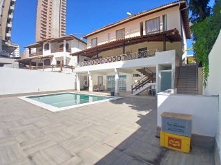 Casa Solta  4 quartos 2 suítes Caminho das árvores em Salvador