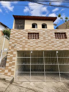 Duas Casas em um único imóvel |183,00m² | PORTEIRA FECHADA | SANTO AGOSTINHO