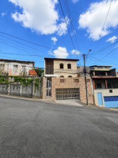 Duas Casas em um único imóvel |183,00m² | PORTEIRA FECHADA | SANTO AGOSTINHO