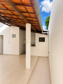 Casa para Venda no Condomínio Residêncial Ametista - Feira de Santana.