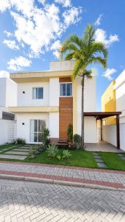 Casa de Condomínio 4 suítes  Abrantes em Camaçari