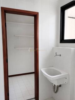 Apartamento Para Alugar com 3 quartos 1 suíte Stiep em Salvador