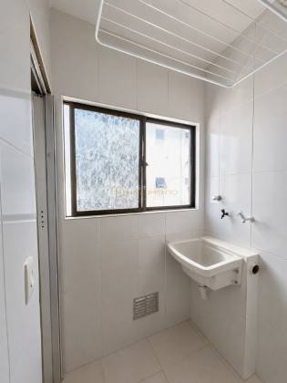 Imbui - Apartamento 2/4 com suite para aluguel