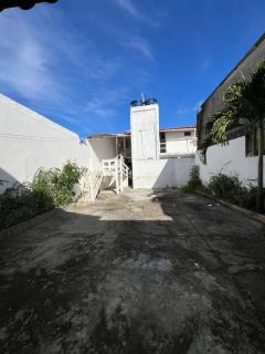 Casa Para Vender com 3 quartos 1 suíte Piatã em Salvador