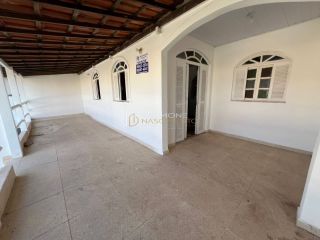 Casa Para Vender com 3 quartos 1 suíte Piatã em Salvador
