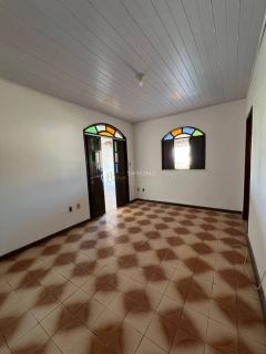 Casa Para Vender com 3 quartos 1 suíte Piatã em Salvador