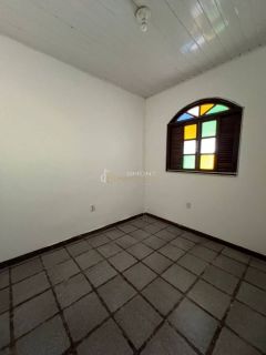 Casa Para Vender com 3 quartos 1 suíte Piatã em Salvador
