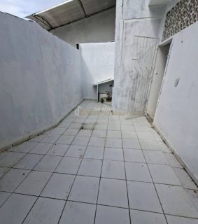 Casa Para Vender com 2 quartos  Piatã em Salvador