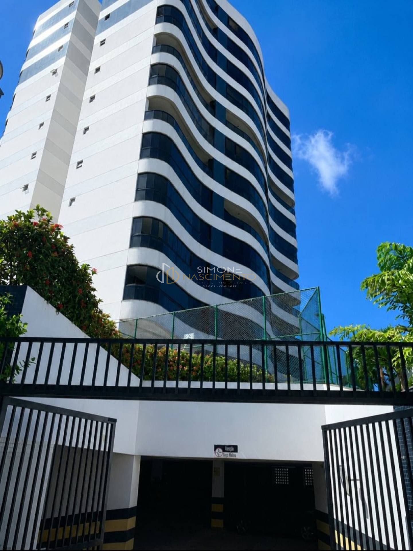 Apartamento Para Vender com 2 quartos 1 suíte na Boca do Rio em Salvador