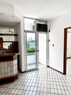Apartamento Reformado à Venda no Canela– Excelente Localização Próximo à UFBA e Hospital das Clínicas