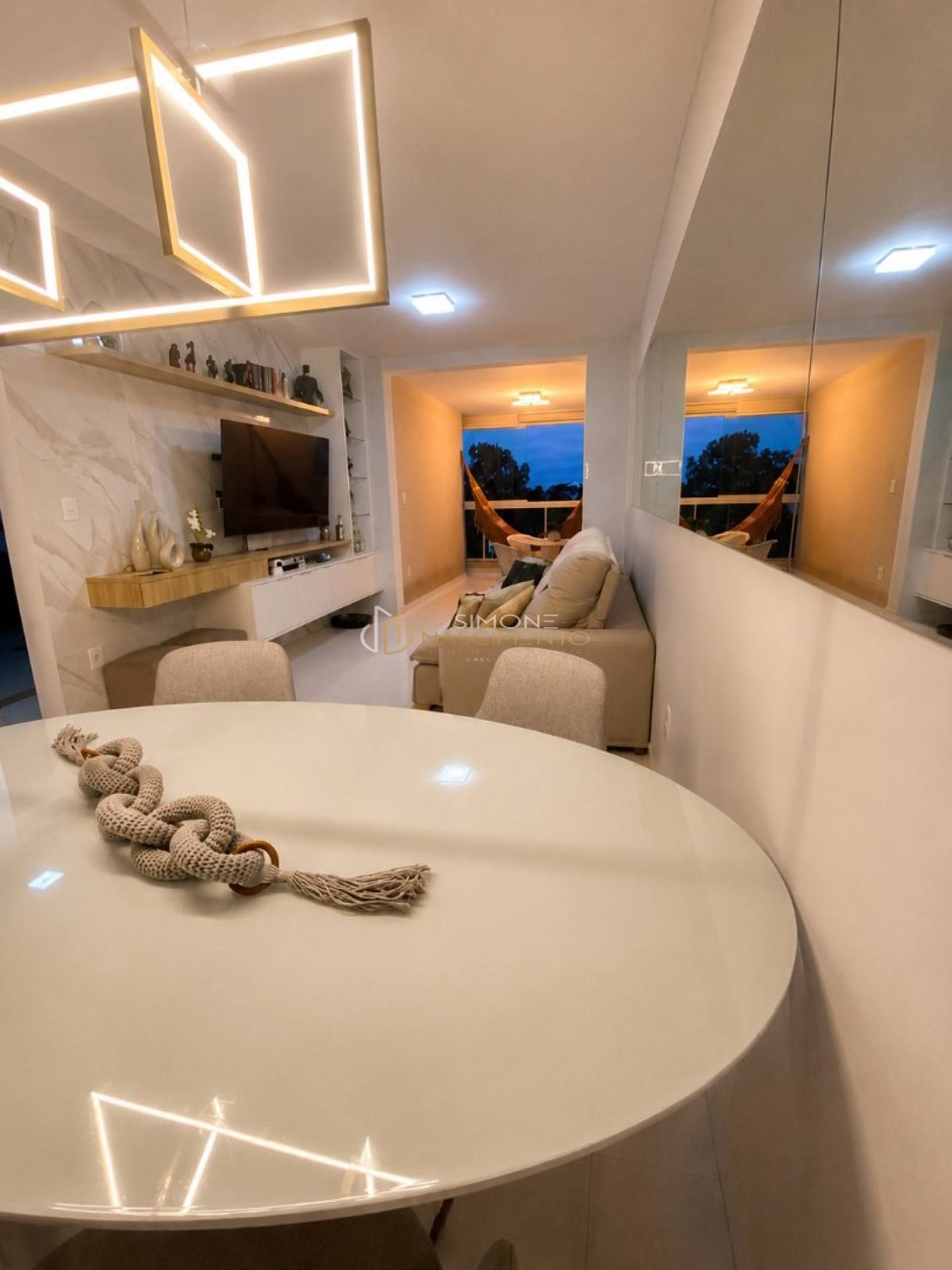 Apartamento  3 quartos 1 suíte Pitangueiras em Lauro De Freitas