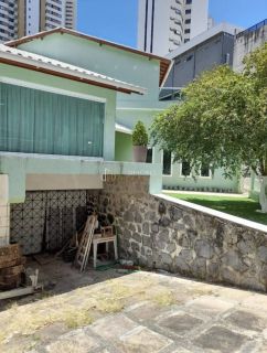 Casa de Condomínio Para Vender com 5 quartos 2 suítes no bairro Horto Florestal em Salvador