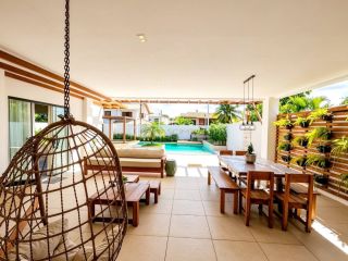 Casa de Condomínio 6 suítes Vila de Abrantes em Camaçari