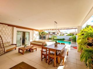 Casa de Condomínio 6 suítes Vila de Abrantes em Camaçari