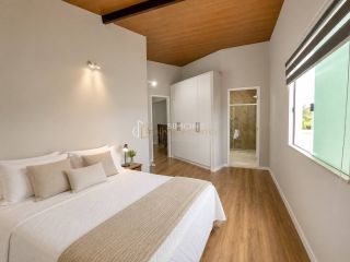 Casa de Condomínio 6 suítes Vila de Abrantes em Camaçari