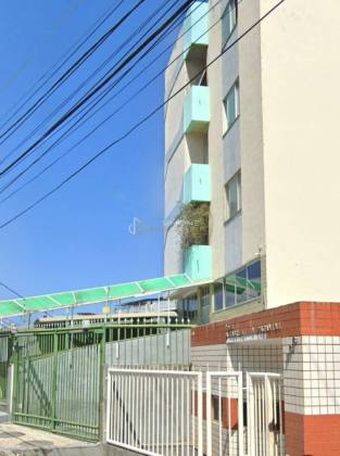 Apartamento Para Vender com 2 quartos no bairro Brotas em Salvador