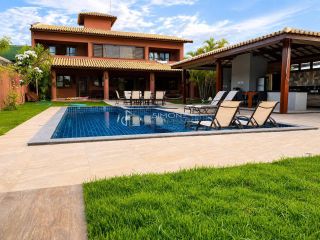 Casa Condomínio Alto Padrão 5 suítes Piscina Privativa  Itacimirim em Camaçari