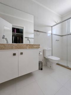 Casa de Condomínio  4 suítes  Vila de Abrantes em Camaçari