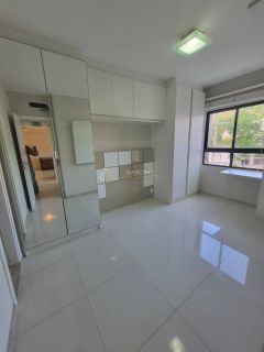 Apartamento Para Alugar com 3 quartos 1 suíte Imbuí em Salvador
