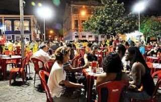 Apartamento Para Vender com 1 quarto 1 suíte  Rio Vermelho
