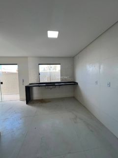 Casa à Venda 3 suítes - Miragem - Lauro de Freitas - Ba