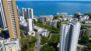 Apartamento Para Vender com 1 quarto Amaralina em Salvador
